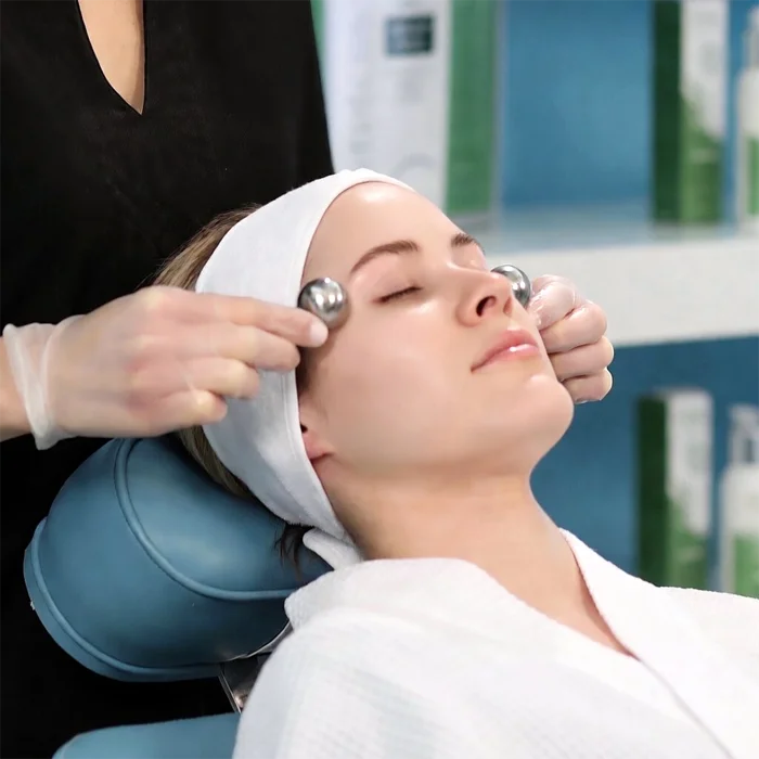 Repechage Red Out Express Facial 1 web